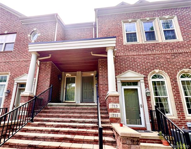 front view picture of 713 E River Park Village Blvd, Northville, MI. 48167