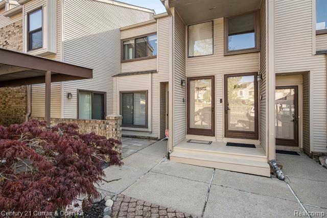 front view picture of 20726 Taft Rd, Northville, MI. 48167