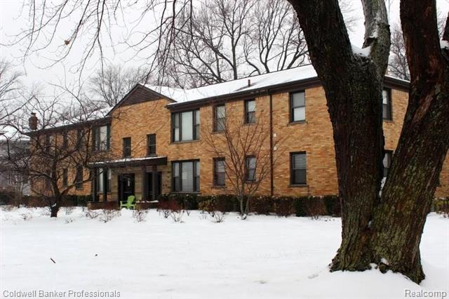 front view picture of 621 E Lincoln Ave Apt 2, Royal Oak, MI. 48067