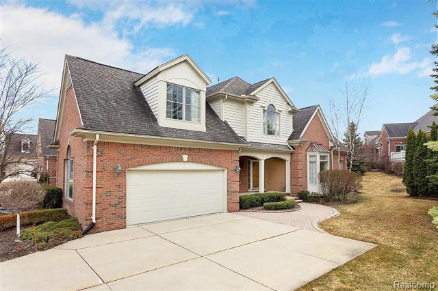front view picture of 2869 Hastings Ct, Rochester, MI. 48306