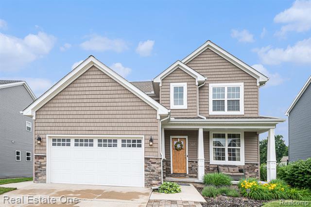 front view picture of 367 Otter Run, Holly, MI. 48442