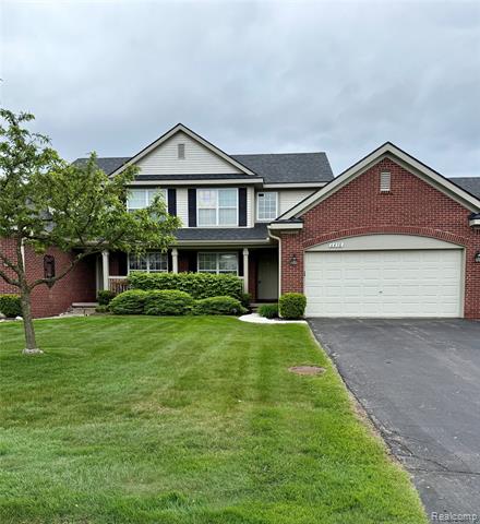 front view picture of 6438 Club Ct W, Grand Blanc, MI. 48439