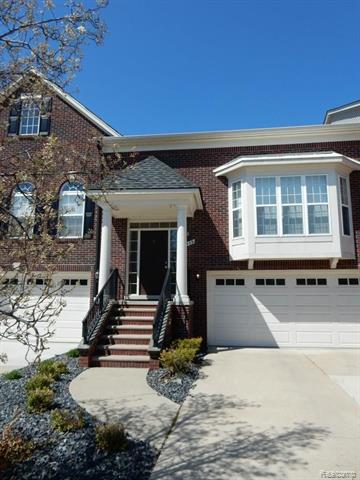 front view picture of 6959 Edgewater Dr, Troy, MI. 48085
