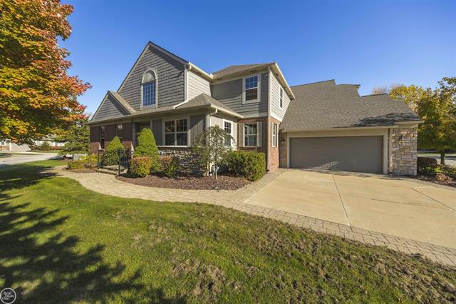 front view picture of 3582 Winding Brook Cir, Rochester, MI. 48309