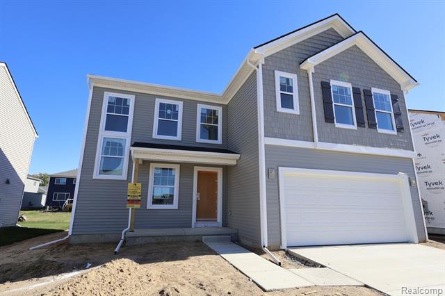 front view picture of 376 Edge Brook Dr, Holly, MI. 48442