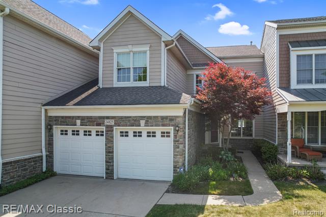 front view picture of 24825 Reeds Pointe Dr, Novi, MI. 48374