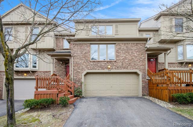front view picture of 4243 Breckenridge Dr, West Bloomfield, MI. 48322