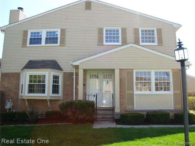front view picture of 1768 Brentwood Dr, Troy, MI. 48098