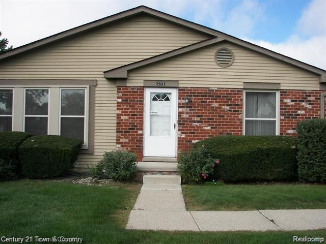 front view picture of 2774 Roundtree Dr, Troy, MI. 48083