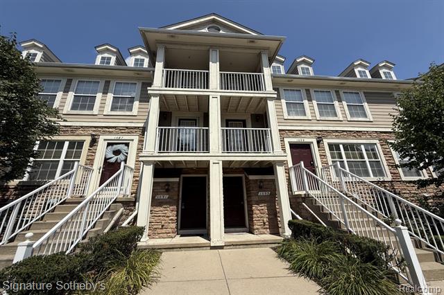 front view picture of 1091 Beaver Run, Troy, MI. 48083