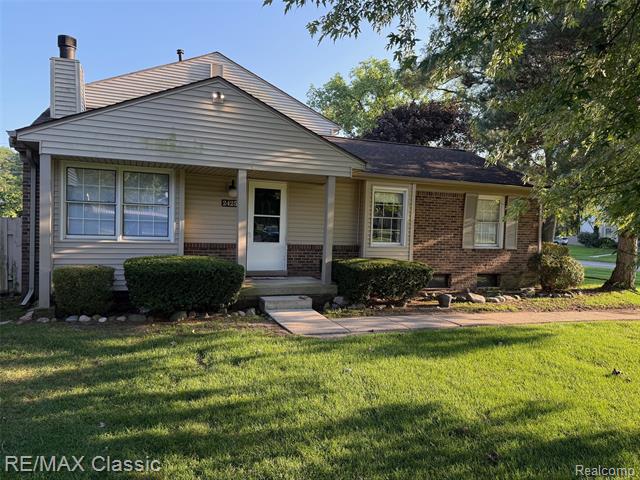 front view picture of 24252 Bashian Dr, Novi, MI. 48375