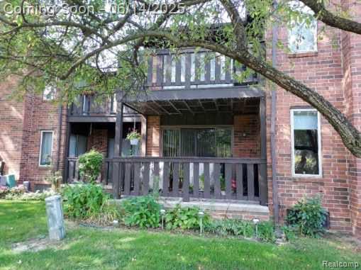 front view picture of 29146 Wellington Rd E Apt 75, Southfield, MI. 48034