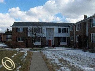 front view picture of 25344 Shiawassee Cir Apt 109, Southfield, MI. 48033