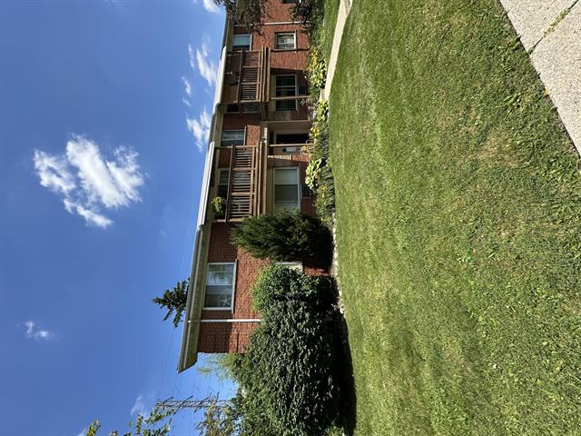 front view picture of 3108 Linwood Ave Unit 17, Royal Oak, MI. 48073