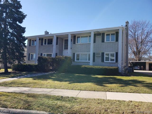 front view picture of 3111 Linwood Ave, Royal Oak, MI. 48073