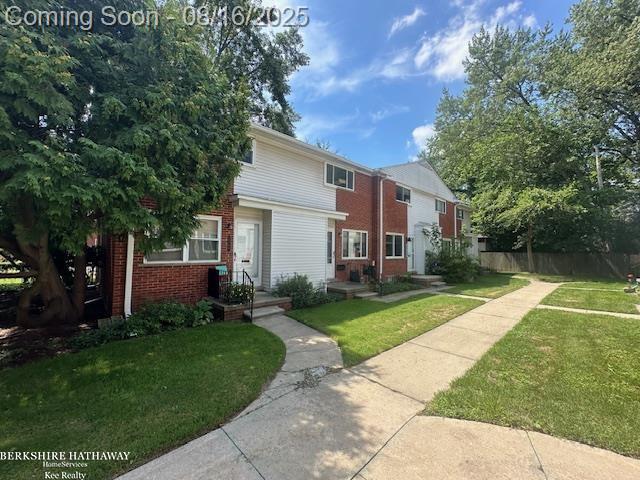 front view picture of 2115 Marywood Dr, Royal Oak, MI. 48073