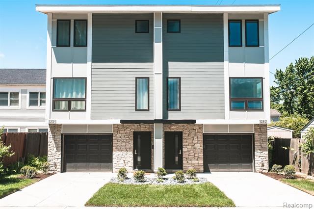 front view picture of 123 Mason Ct, Royal Oak, MI. 48067