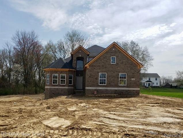front view picture of 2080 Crested Butte Dr, White Lake, MI. 48383