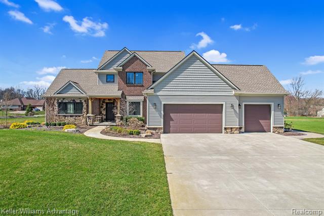 front view picture of 5551 Mesa Verde Trl, White Lake, MI. 48383