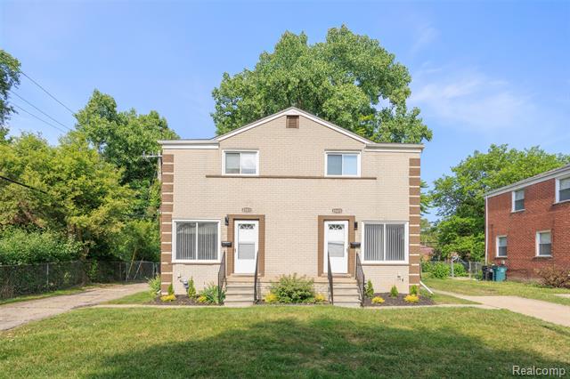 front view picture of 21815 Coolidge Hwy, Oak Park, MI. 48237