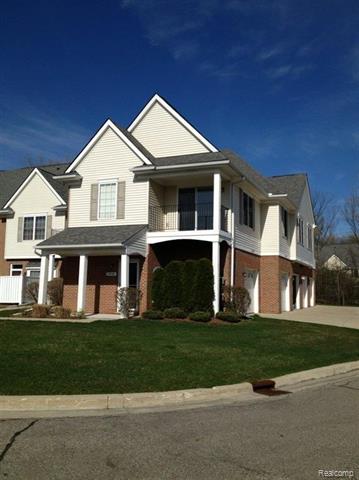 front view picture of 2858 Cottonwood Dr Unit A, Waterford, MI. 48328