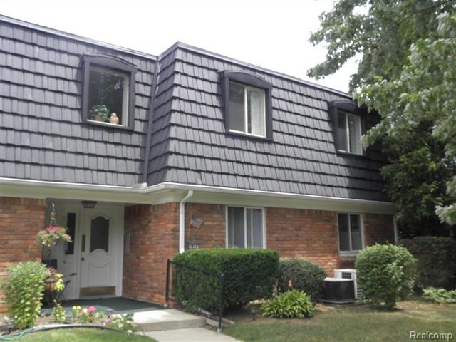 front view picture of 1814 Colonial Village Way Apt 1, Waterford, MI. 48328