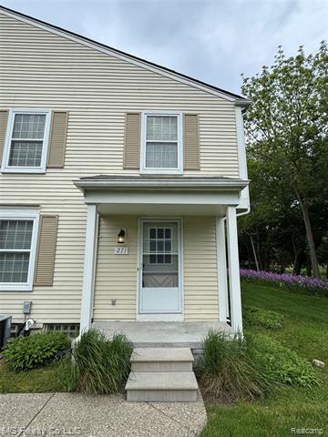 front view picture of 271 Inlet Ct, Walled Lake, MI. 48390