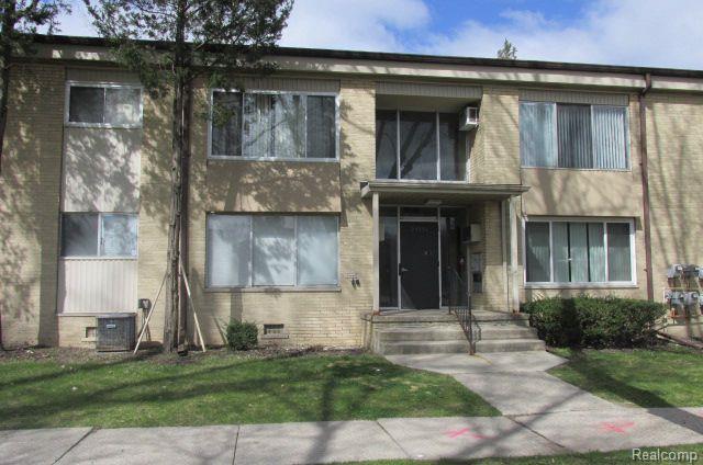 front view picture of 25555 Lahser Rd Unit A-14, Southfield, MI. 48033