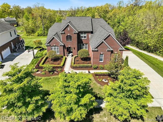 front view picture of 24597 Nepavine Dr, Novi, MI. 48374