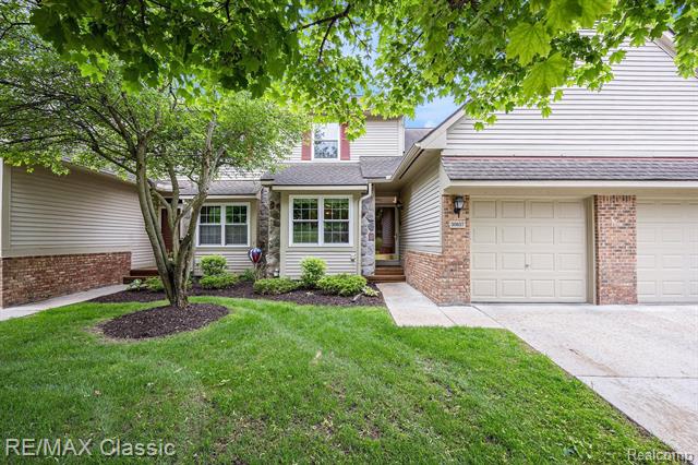 front view picture of 30857 Centennial Dr, Novi, MI. 48377