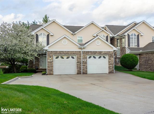 front view picture of 774 Natures Cove Ct, Wixom, MI. 48393