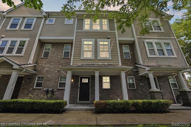 front view picture of 1051 N Sherman Dr Unit A, Royal Oak, MI. 48067