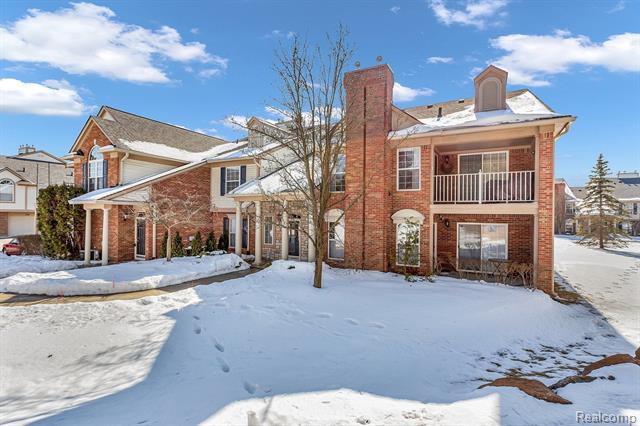 front view picture of 3516 Oakmonte Blvd, Rochester, MI. 48306