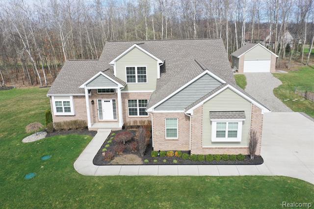 front view picture of 1282 Cedar Meadows Dr, White Lake, MI. 48383