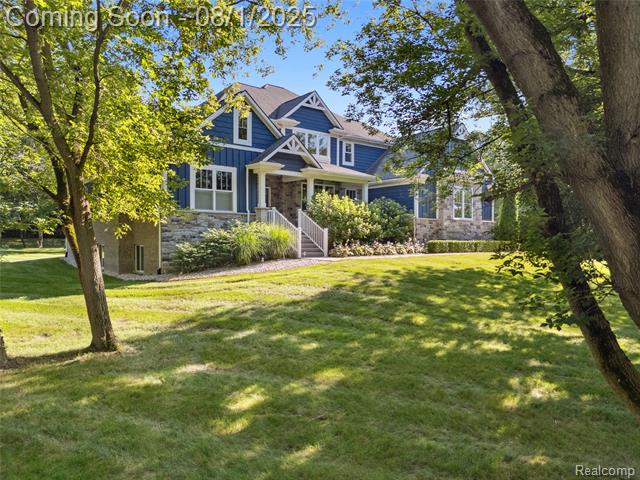 front view picture of 1416 Pueblo Ct, Milford, MI. 48381