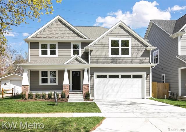 front view picture of 2620 Maplewood Ave, Royal Oak, MI. 48073