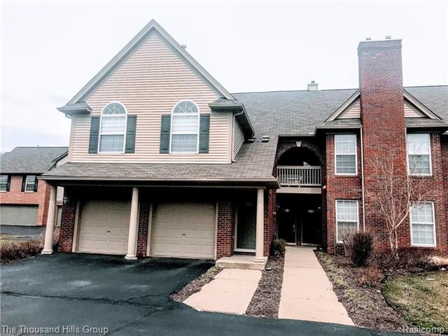 front view picture of 28476 Carlton Way Dr, Novi, MI. 48377