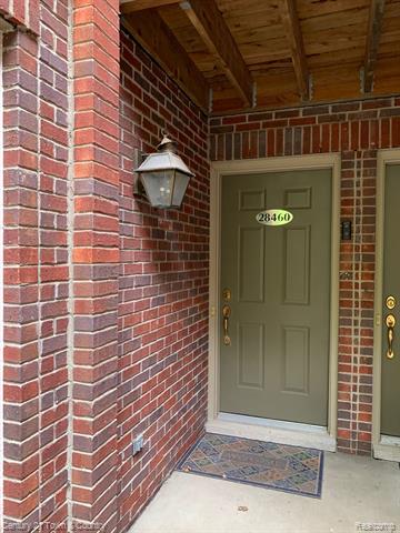 front view picture of 28460 Carlton Way Dr, Novi, MI. 48377