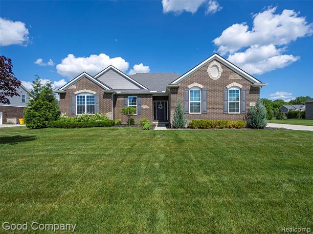front view picture of 1295 Brookline Ct, Oakland, MI. 48363