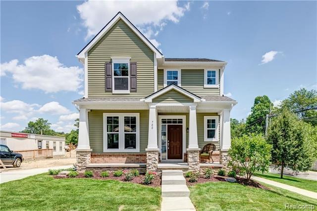 front view picture of 325 University St, Ferndale, MI. 48220