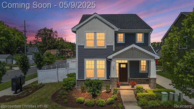 front view picture of 407 College St, Ferndale, MI. 48220