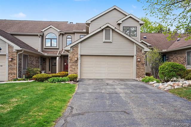 front view picture of 5733 Leeward Ct, Clarkston, MI. 48346