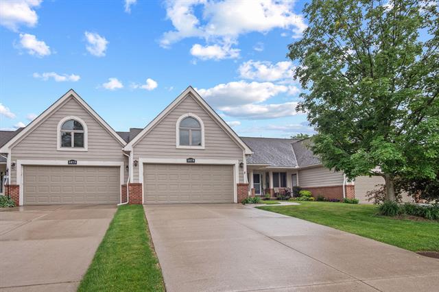front view picture of 5079 Clintonville Pines Dr, Clarkston, MI. 48346