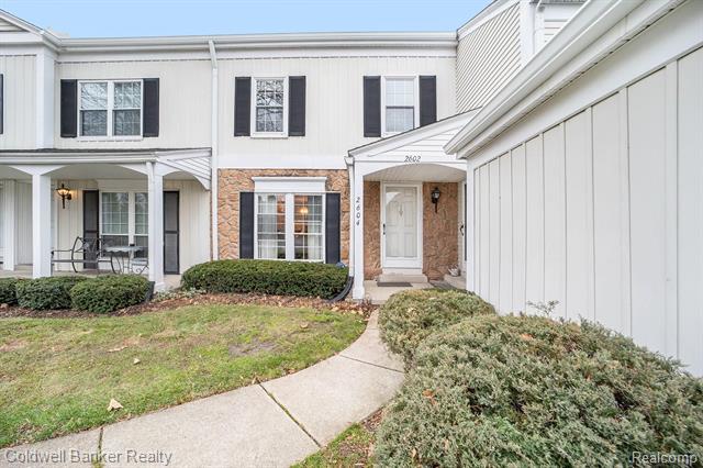 front view picture of 2604 Williamsburg Cir, Auburn Hills, MI. 48326