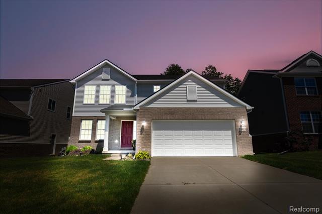 front view picture of 21422 Navarra Dr, South Lyon, MI. 48178