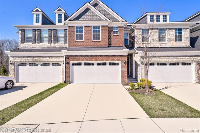 front view picture of 43646 Prospect Ln, Novi, MI. 48375