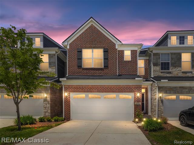 front view picture of 24869 Ivy Ln, Novi, MI. 48375