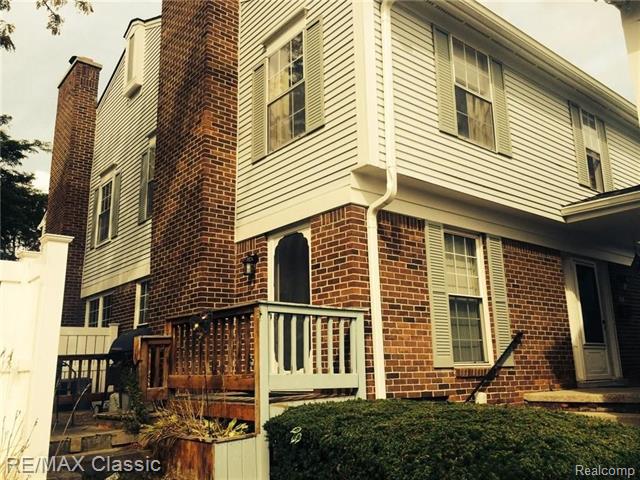 front view picture of 42140 Roscommon Dr, Northville, MI. 48167