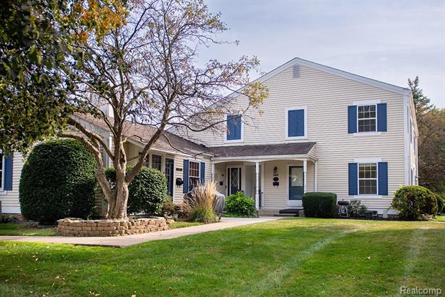 front view picture of 41783 Onaway Dr, Northville, MI. 48167