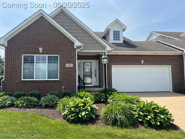 front view picture of 332 Asbury Ct, Highland, MI. 48357